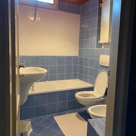 Rainbow House Apartamento Intra